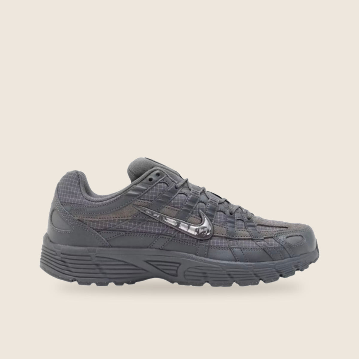 Nike P-6000 Premium — Gris argent